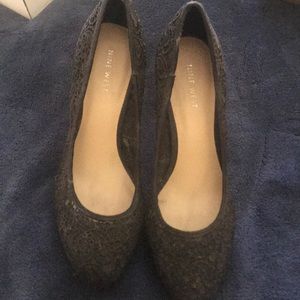 Nine West round toe heels